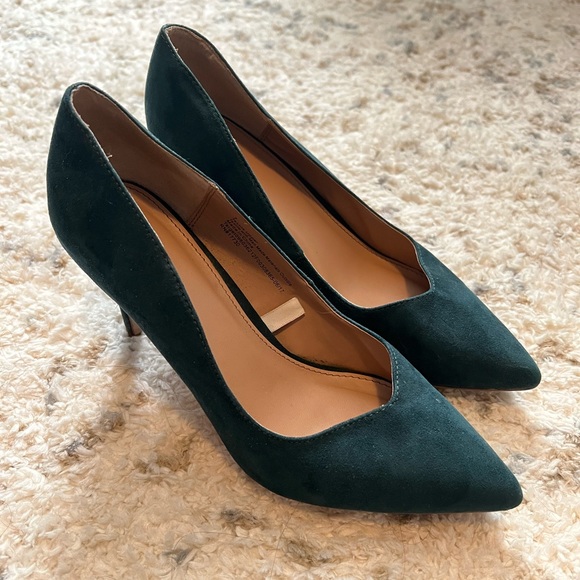 A New Day Hunter Green Heels - EUC - Size 7 - Picture 1 of 4